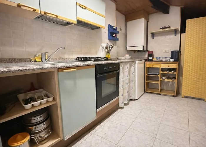 L&r - La Piccola Mansarda Del Marinaio - A Apartment *
