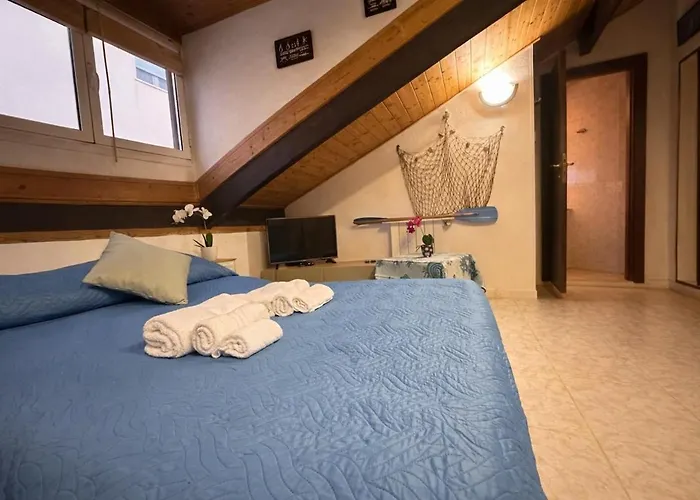 Apartment L&r - La Piccola Mansarda Del Marinaio - A Sanremo
